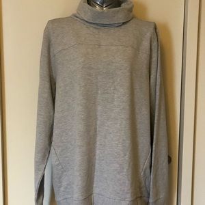 Long sleeve sweatshirt tunic with cowl neck